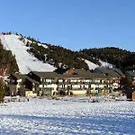 Pierre & Pyrenees 2000 Le Sequoia Aparthotel 3*