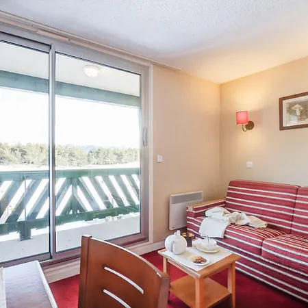 Pierre & Pyrenees 2000 Le Sequoia Bolquère