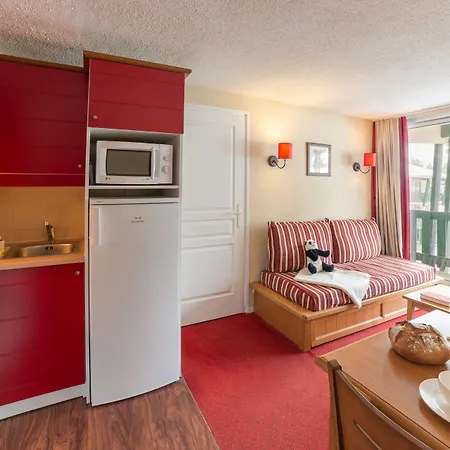 Pierre & Pyrenees 2000 Le Sequoia