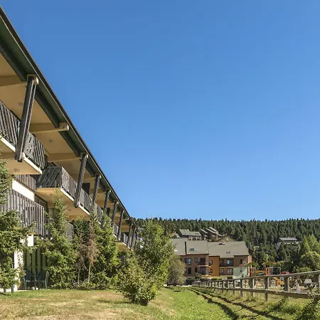 Hotel apartamentowy Pierre & Pyrenees 2000 Le Sequoia 3*