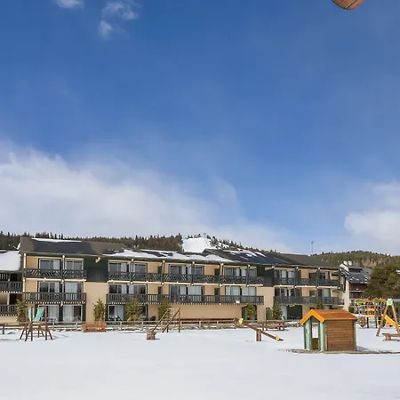 Pierre & Pyrenees 2000 Le Sequoia Hotel apartamentowy 3*