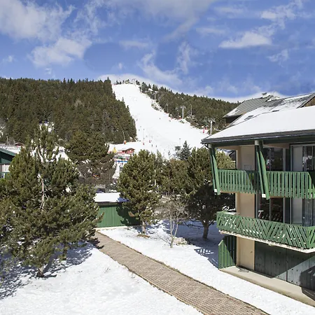 Pierre & Pyrenees 2000 Le Sequoia