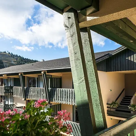 Pierre & Pyrenees 2000 Le Sequoia Bolquère